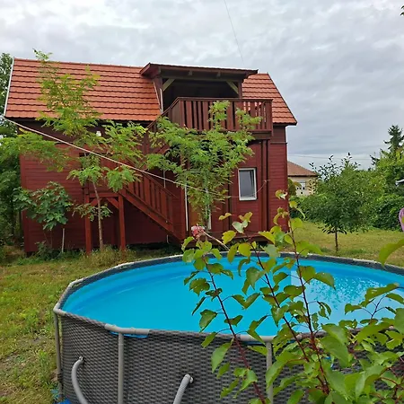 بيت للعطل Joevo Het Pihenohaz